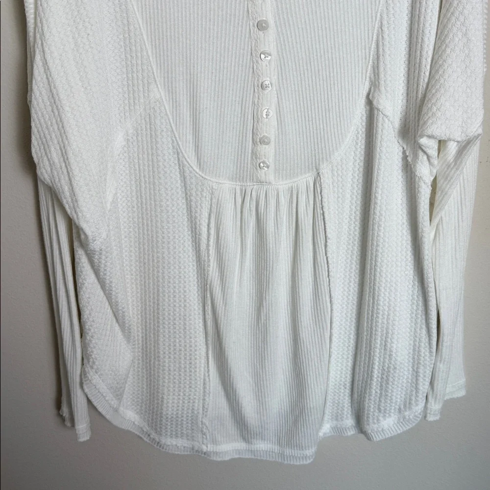 Free People Leo Henley White Oversized Slouchy Shirt Size Small Boho Casual